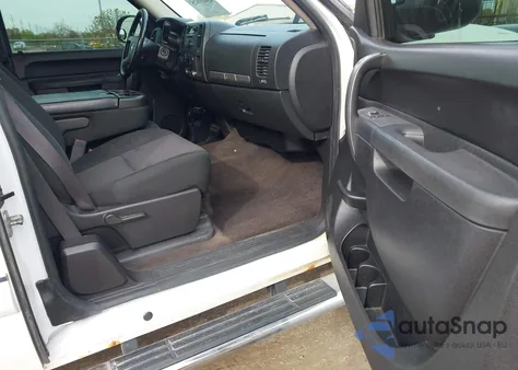 2013 Chevrolet Silverado 1500 Lt z USA, uszkodzony, nr VIN 1GCRKSE71DZ382317